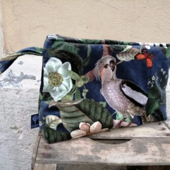 Beauty case Velluto Giungla con cerniera decorativa e taschina interna