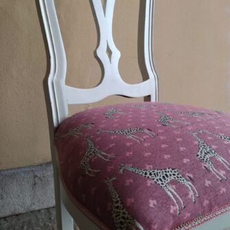 Rivestimento sedia arte povera decapata