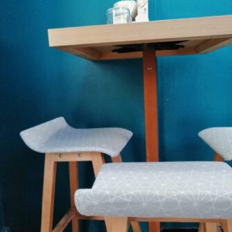 Rivestimento fisso per sedile sgabello da ristorazione