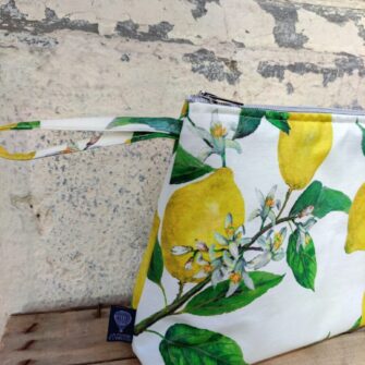 Beauty case Limoni coordinabile con borsa e pochette