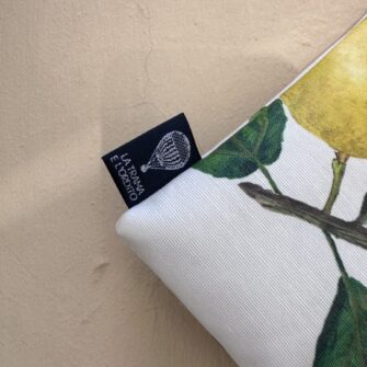 Dettaglio Pochette Limoni Impermeabile
