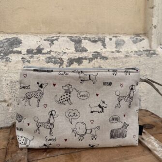 Beauty case in tessuto Cani Love in cotone stampato