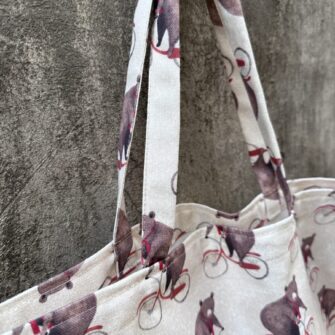 Tote bag in tessuto Orsi in Bici in cotone stampato