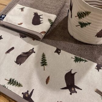 Set Bagno Orsi con asciugamani e cestino coordinato