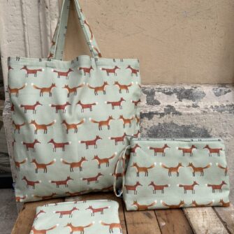 Set coordinato con tote bag, pochette e beauty case Volpi