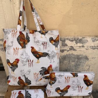 Set coordinato con tote bag, pochette e beauty case Galli e Galline