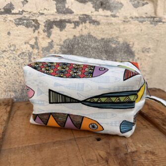 Trousse Pesci Colorati con cerniera decorativa e fodera interna
