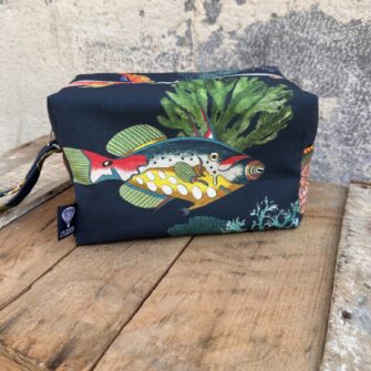 Trousse Pesci Capri in tessuto di cotone stampato