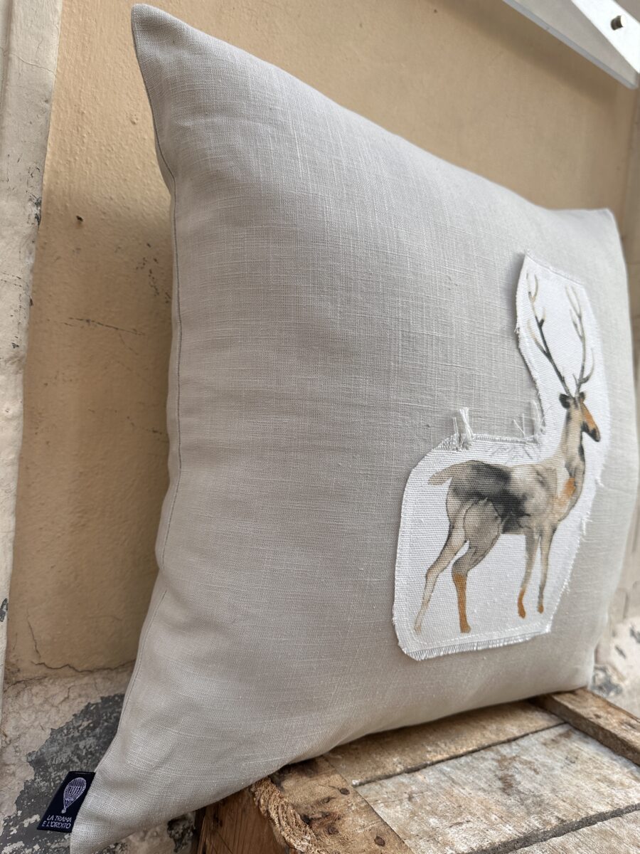 CUSCINO RAMIE+APPLCAZIONE CERVI ACQUERELLO (3)