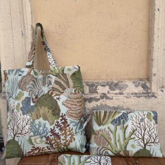 Set tote bag pochette beauty case Acquamarina in cotone