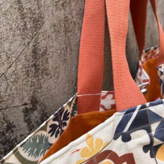 Borsa impermeabile Maioliche particolare