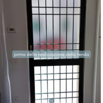 prima-della-tenda-a-pannello-a-vetro-realizzata-su-misura-2