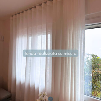 tenda-a-onda-realizzata-su-misura-finestra-doppia