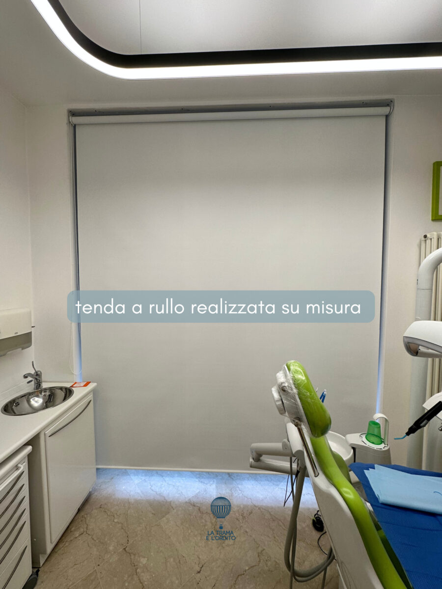 tende a rullo per studio medico su misura tende-a-rullo-per-studio-medico-su-misura