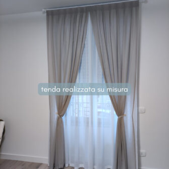 tende-con-effetto-doppio-tendaggio-calata-ecolino-su-misura