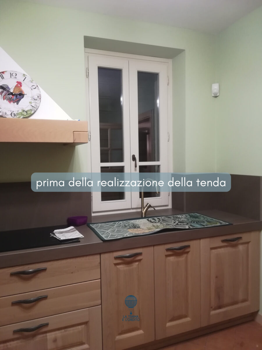 tende-su-misura-a-rullo-per-cucina-prima tende-su-misura-a-rullo-per-cucina-prima