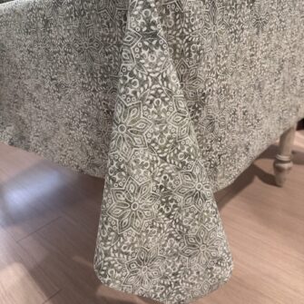 tovaglia antimacchia maioliche verdi (particolare)