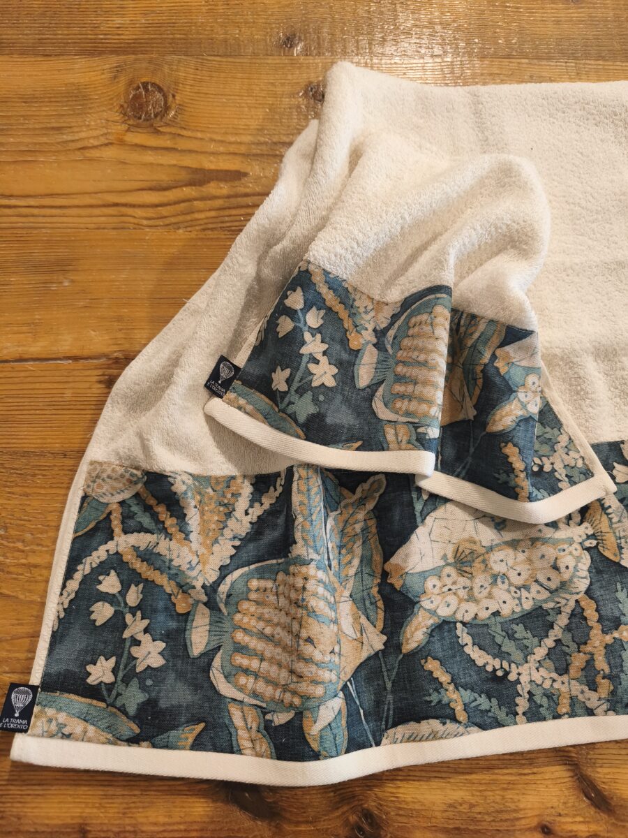 coppia asciugamani pesci batik coppia-asciugamani-pesci-batik