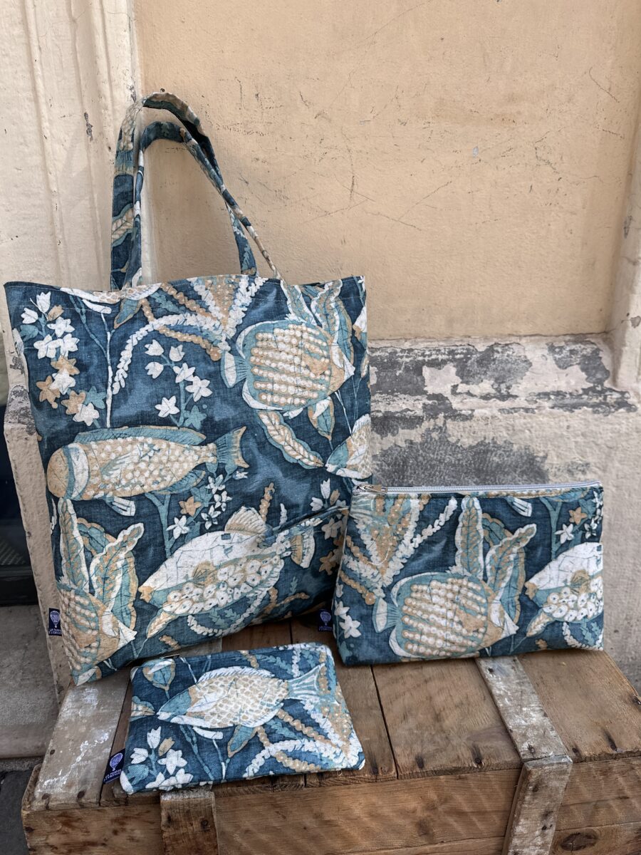 set tote bag beauty e pochette pesci batik (4) Set Pesci Batik